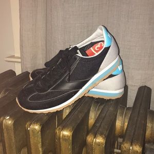 Brooks Tennis Shoes!!!